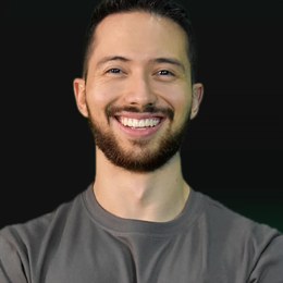 特朗普提出金卡计划以吸引顶尖留学生，力图解决人才短缺问题