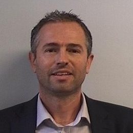 根据网络监测平台 DownDetector,近期美国亚马逊的服务出现了严重问题,用户报告显示,截止到美国东部时间下午 12:47,已经有超过9806起关于亚马逊服务中断的投诉。