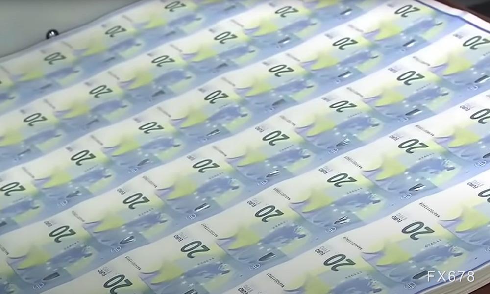 波兰国防部长表示对法国核保护伞提议持开放态度，但需充分了解相关细节。